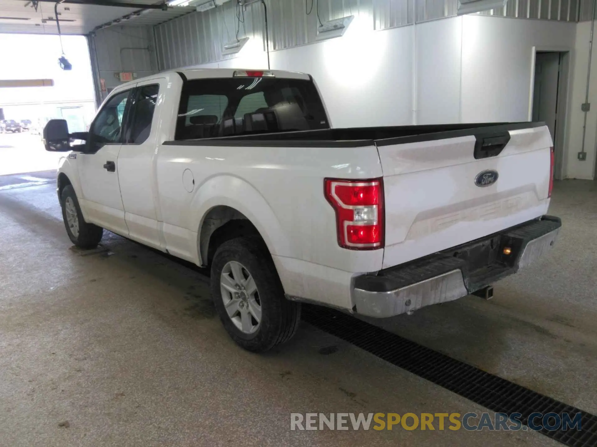 18 fotografías del automóvil dañado 1FTEX1C46KKE10542 FORD F150 2019