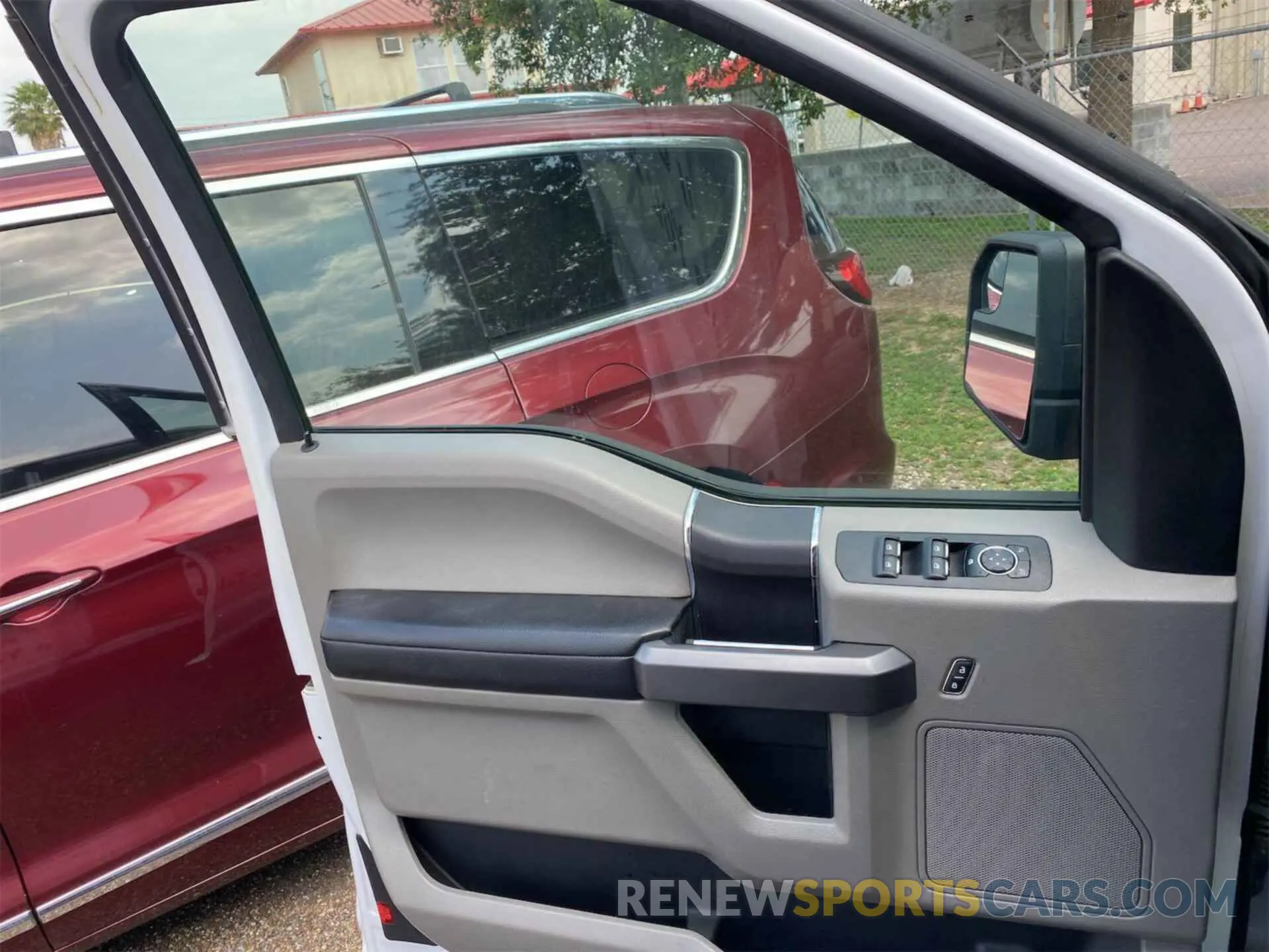 9 fotografías del automóvil dañado 1FTEX1CP1KKC22733 FORD F150 2019