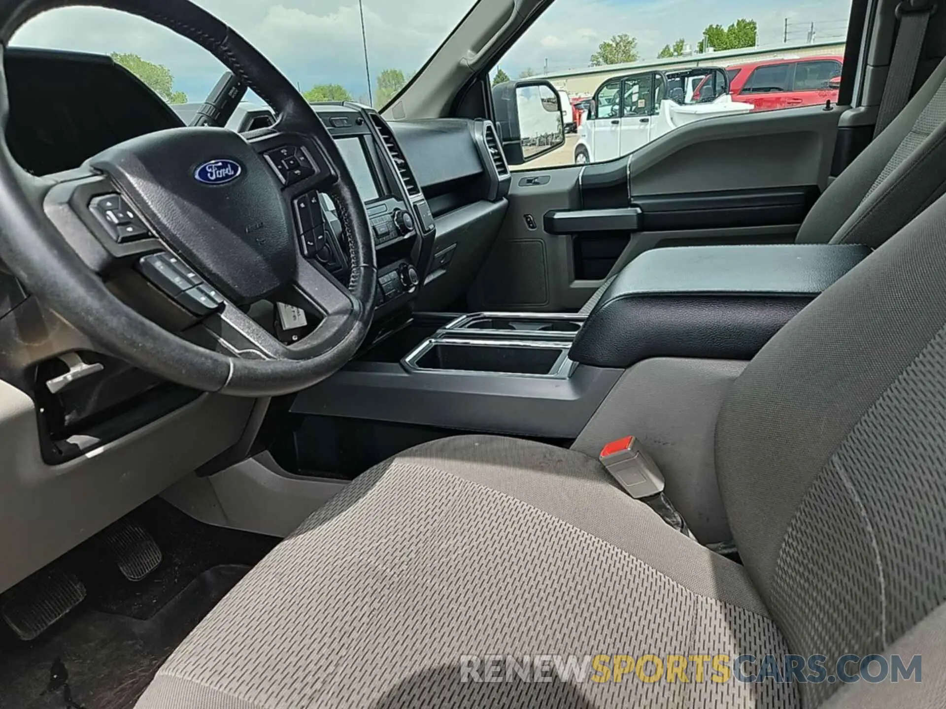 18 fotografías del automóvil dañado 1FTEX1EP2KKC22740 FORD F150 2019