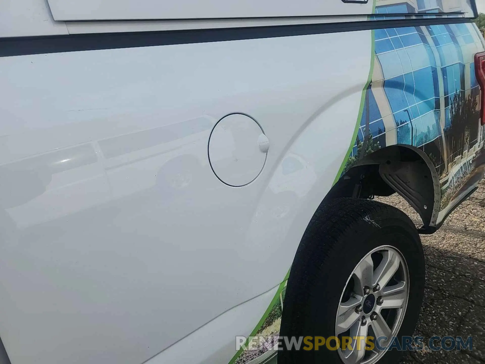 25 fotografías del automóvil dañado 1FTEX1EP2KKC22740 FORD F150 2019