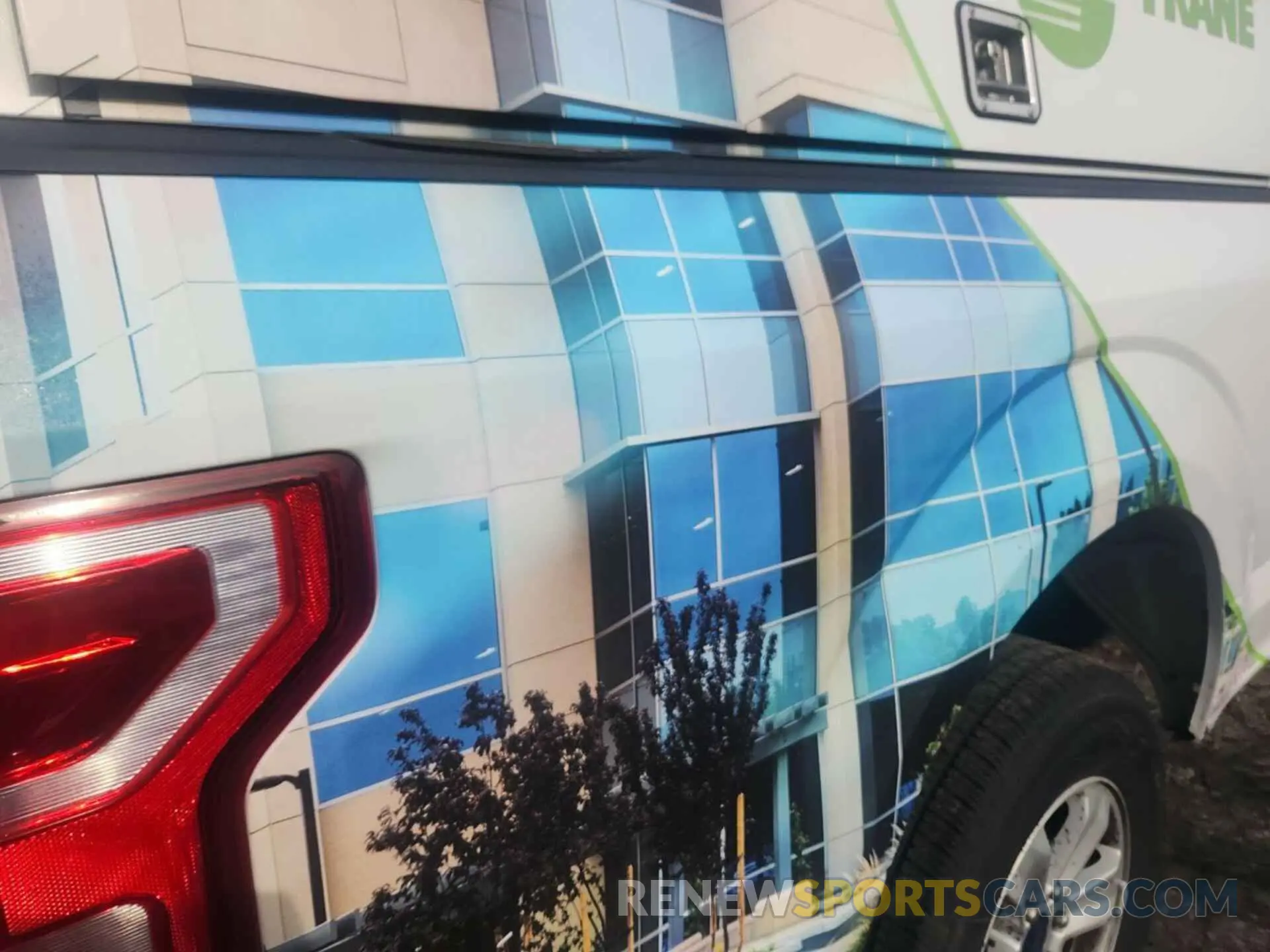 28 fotografías del automóvil dañado 1FTEX1EP2KKC22740 FORD F150 2019