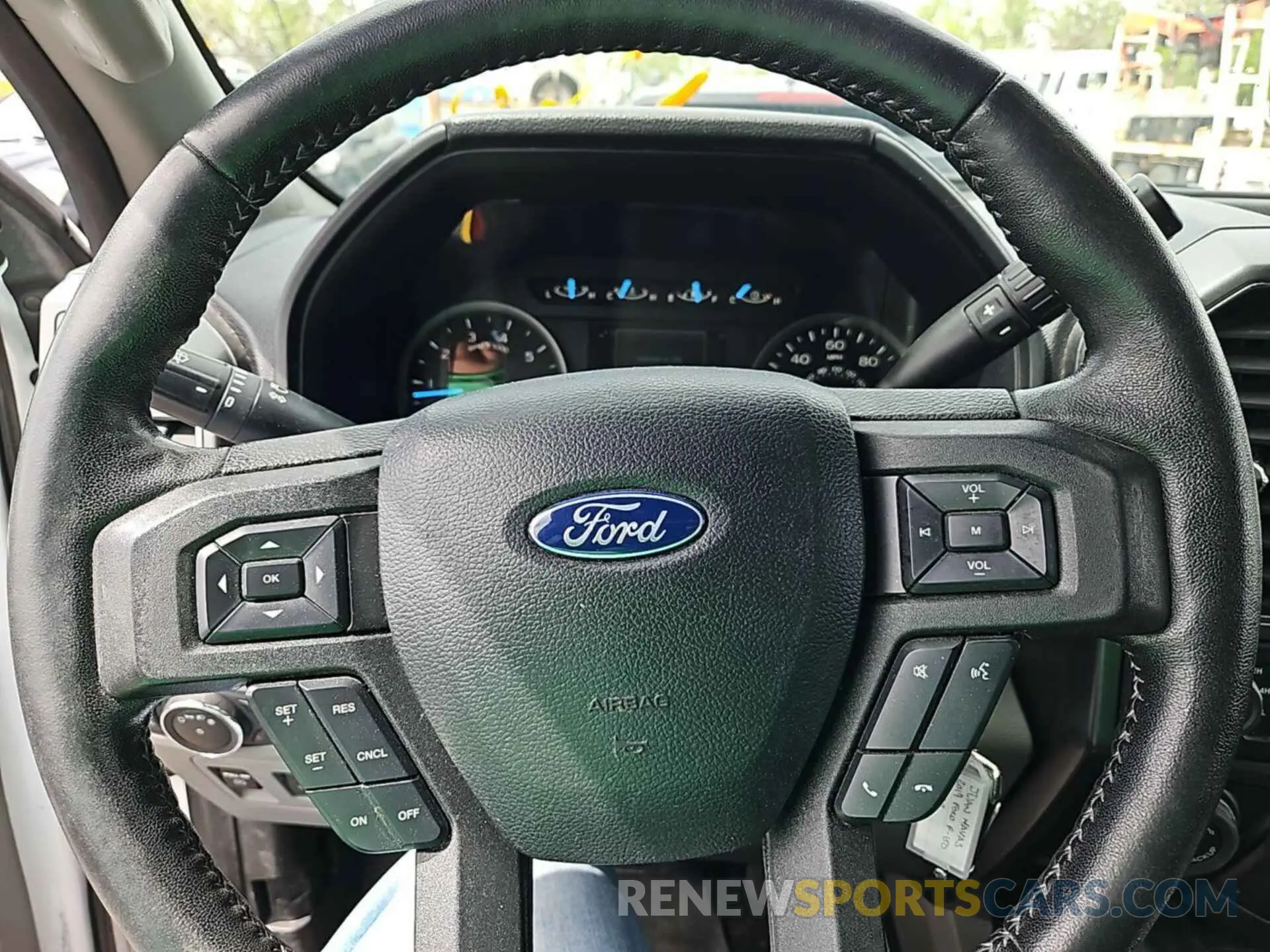 5 fotografías del automóvil dañado 1FTEX1EP2KKC22740 FORD F150 2019