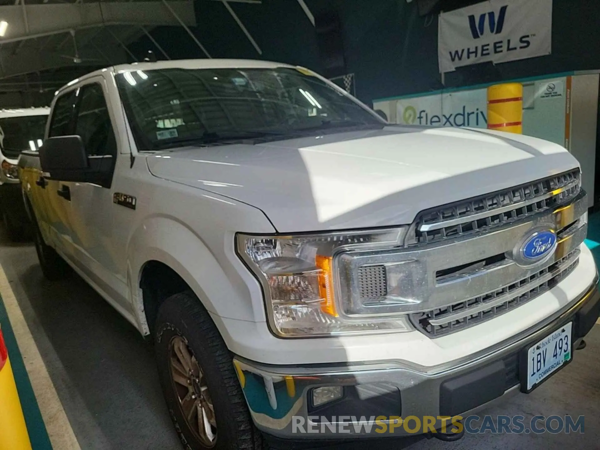 2 fotografías del automóvil dañado 1FTFW1E51KFD35061 FORD F150 2019