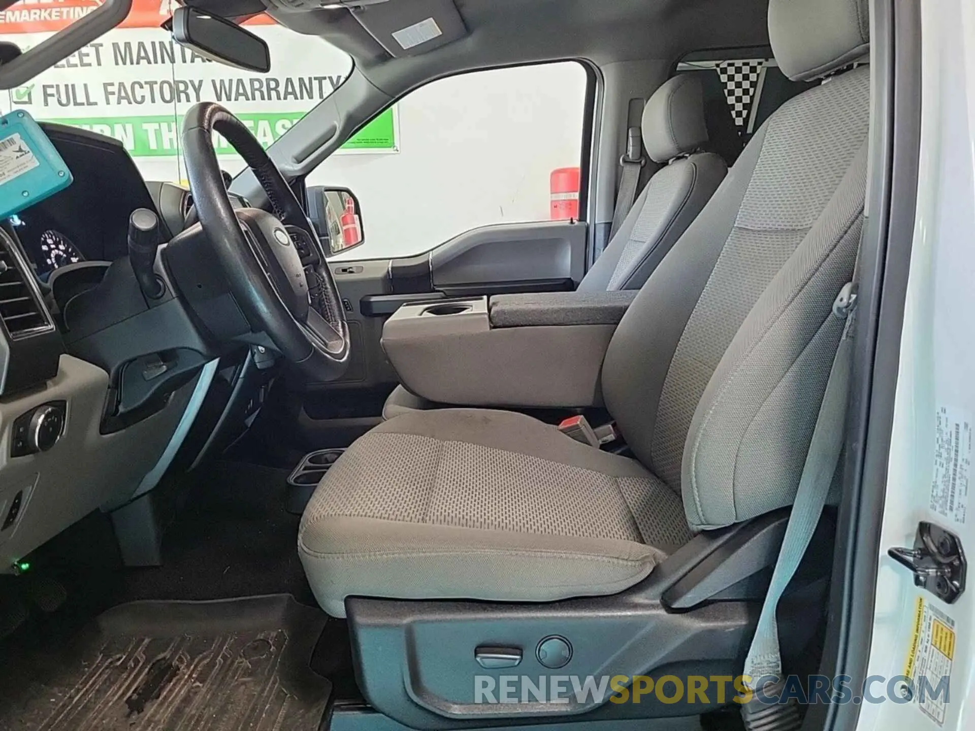 21 fotografías del automóvil dañado 1FTFW1E51KFD35061 FORD F150 2019