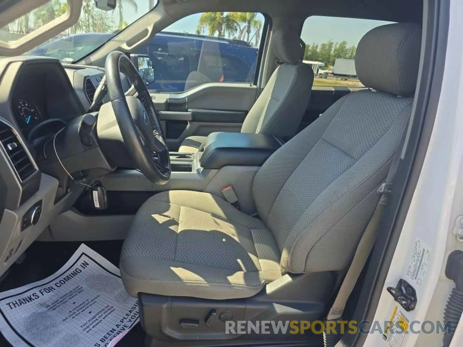 16 fotografías del automóvil dañado 1FTFW1E59KKE61191 FORD F150 2019