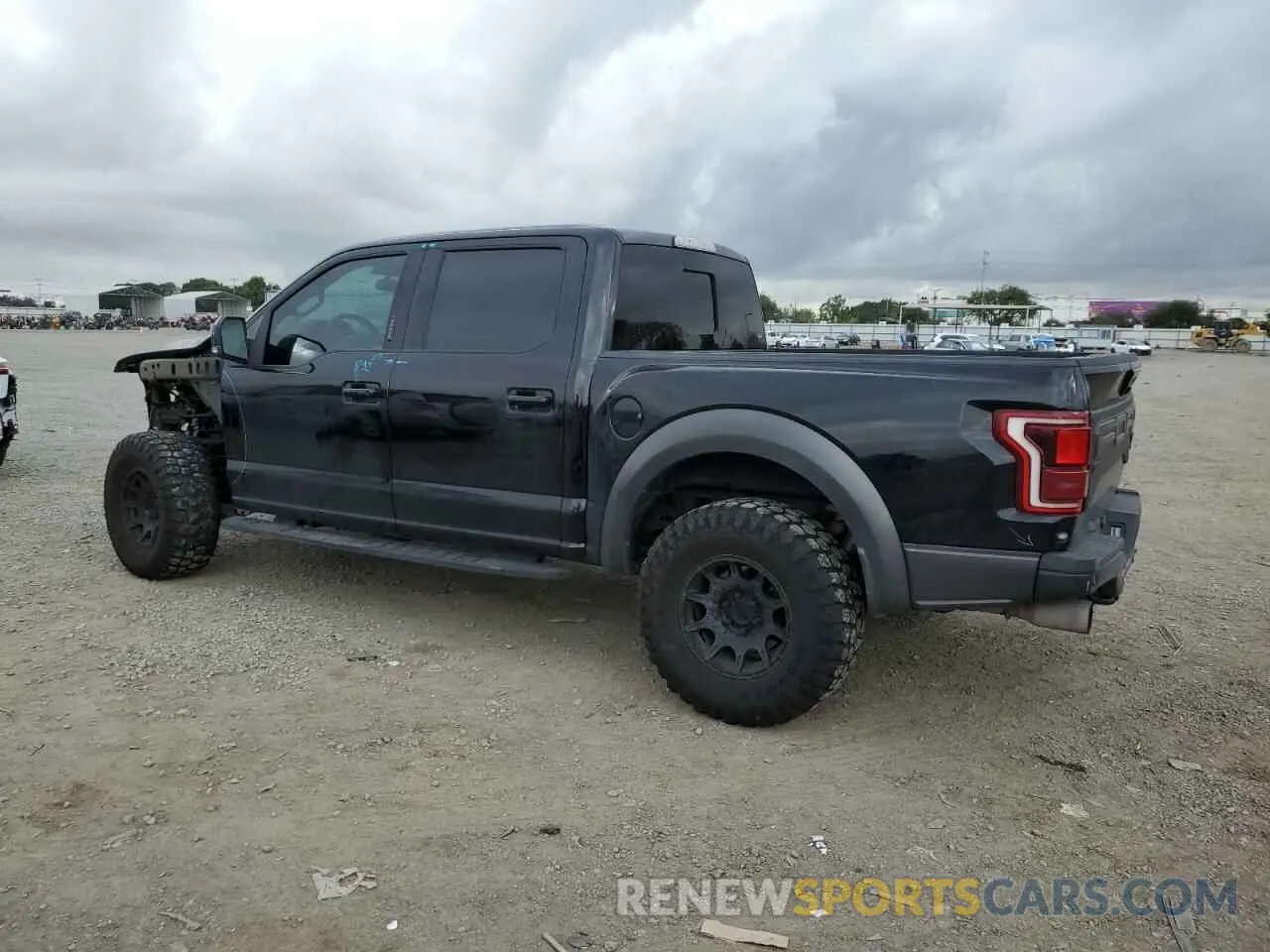 2 fotografías del automóvil dañado 1FTFW1RG0KFC87421 FORD F150 2019