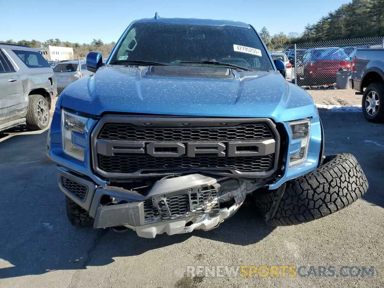 5 fotografías del automóvil dañado 1FTFW1RG2KFA54737 FORD F150 2019