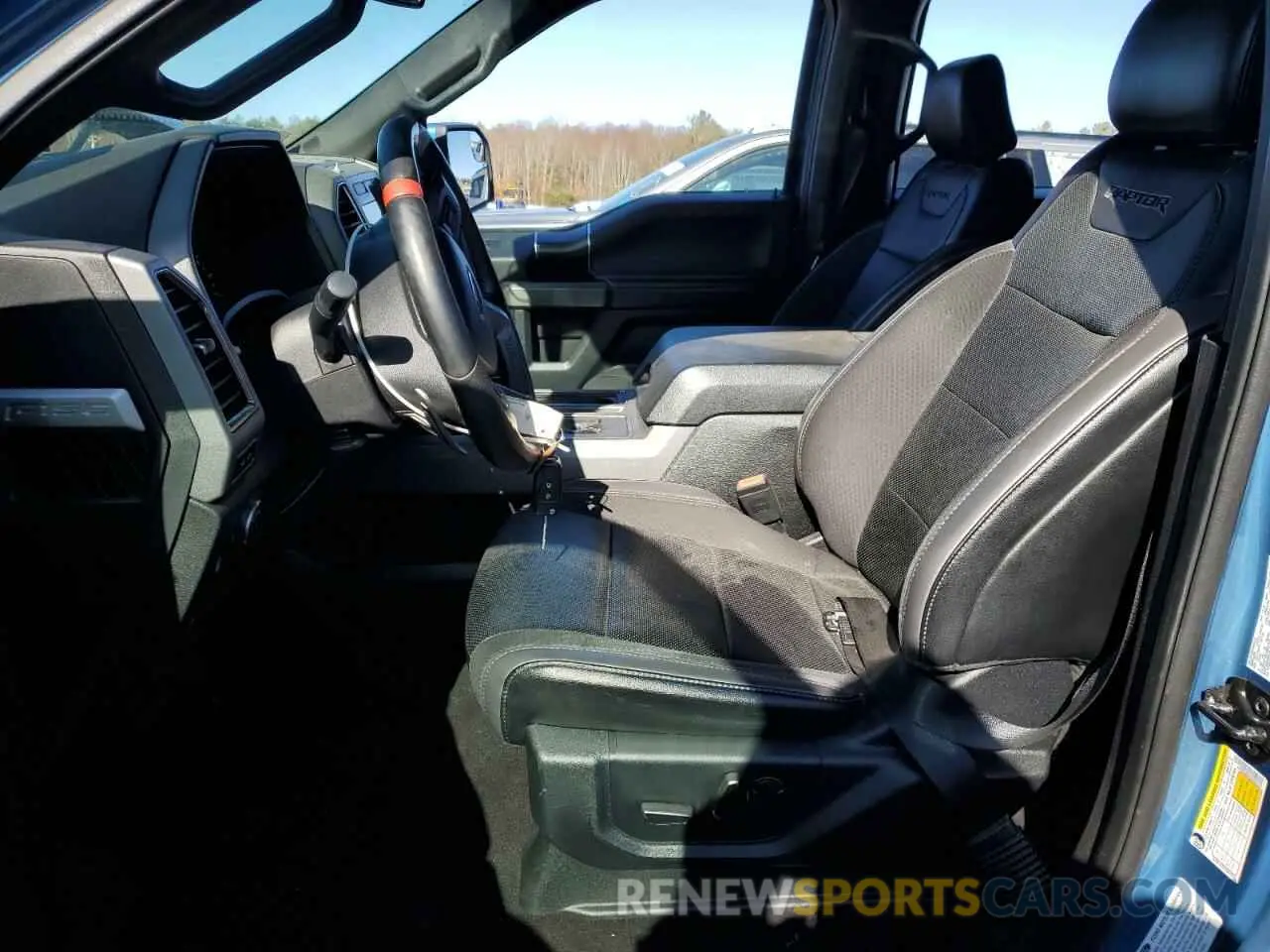 7 fotografías del automóvil dañado 1FTFW1RG2KFA54737 FORD F150 2019
