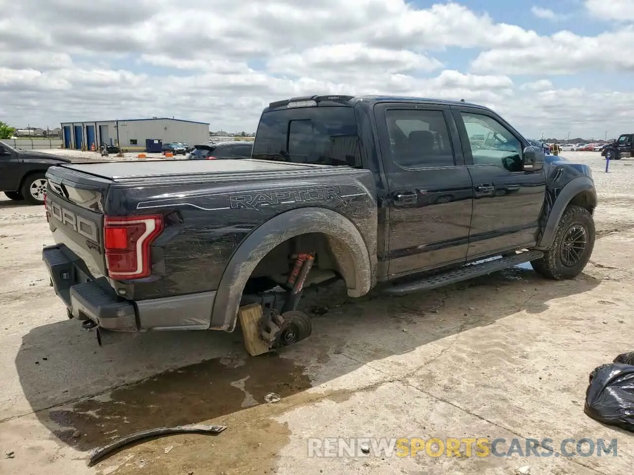 3 fotografías del automóvil dañado 1FTFW1RG8KFC17651 FORD F150 2019