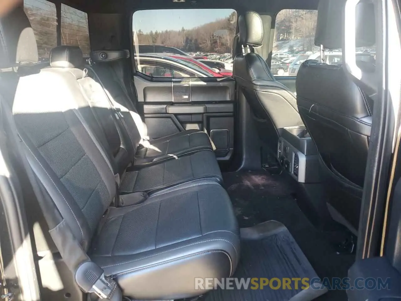10 fotografías del automóvil dañado 1FTFW1RG9KFC41568 FORD F150 2019