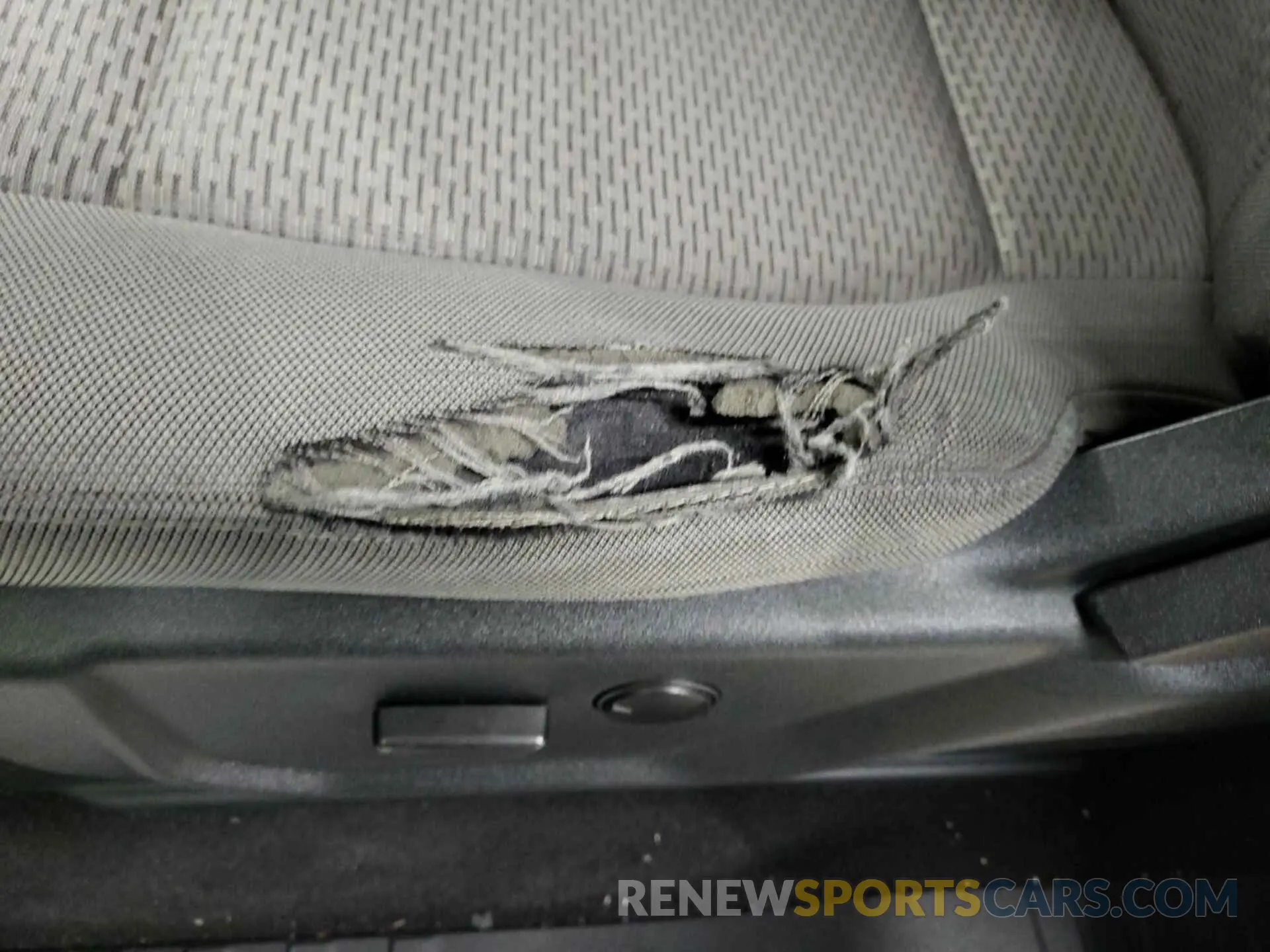 4 fotografías del automóvil dañado 1FTFX1E40KKE10523 FORD F150 2019