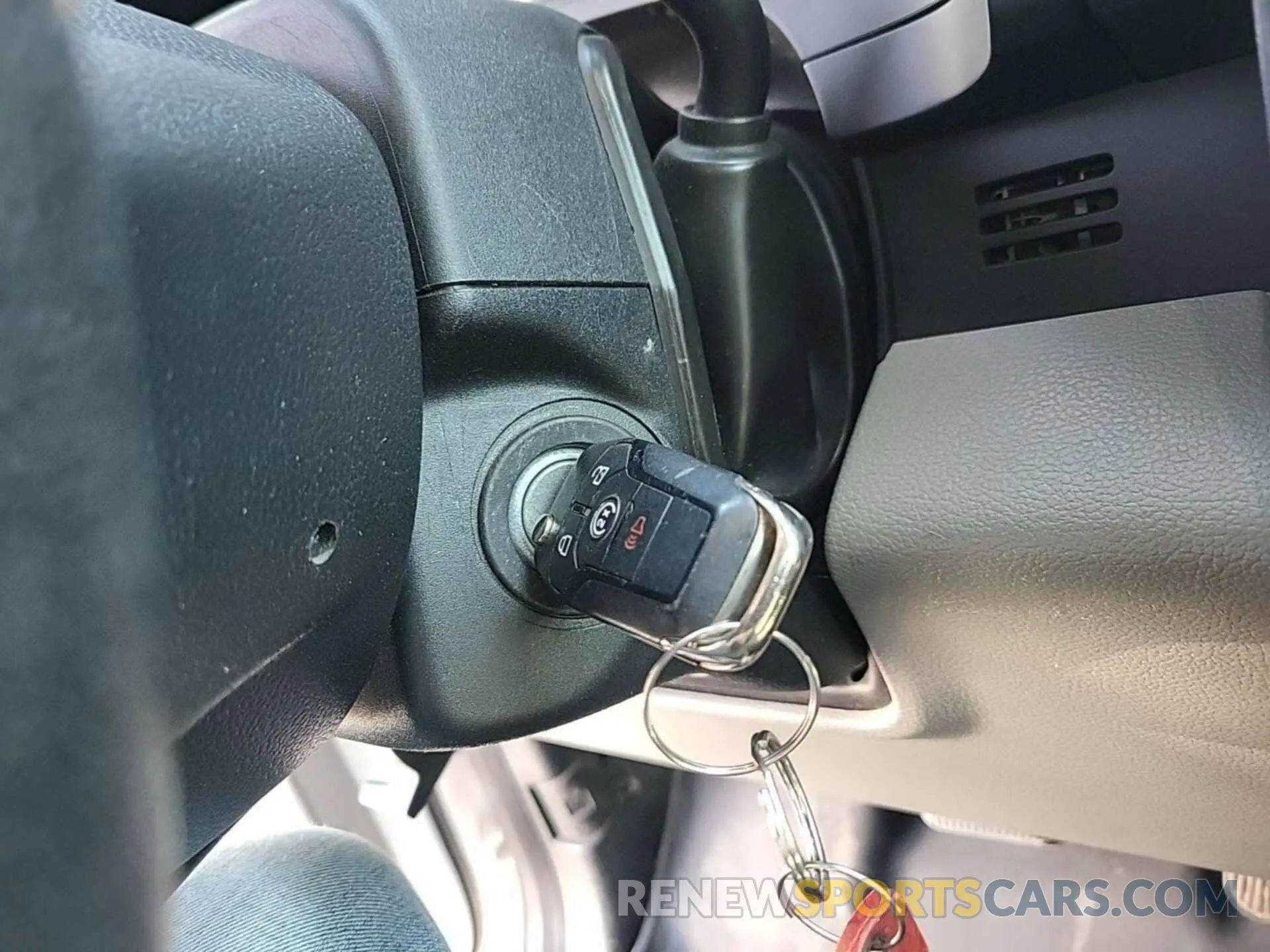 12 fotografías del automóvil dañado 1FTFX1E53KKD52626 FORD F150 2019