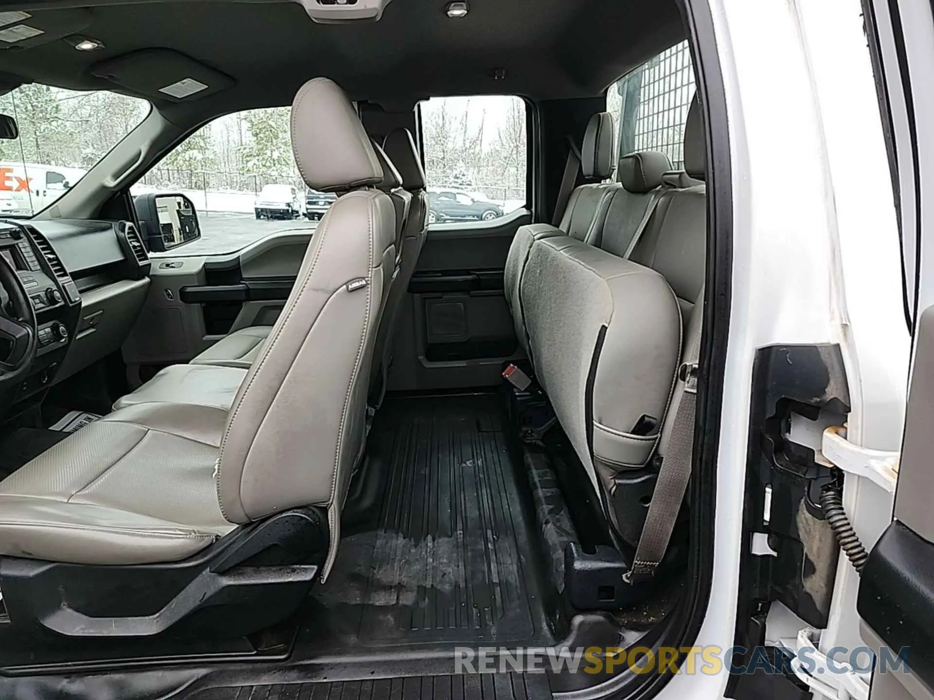 9 fotografías del automóvil dañado 1FTFX1E59KKC92352 FORD F150 2019