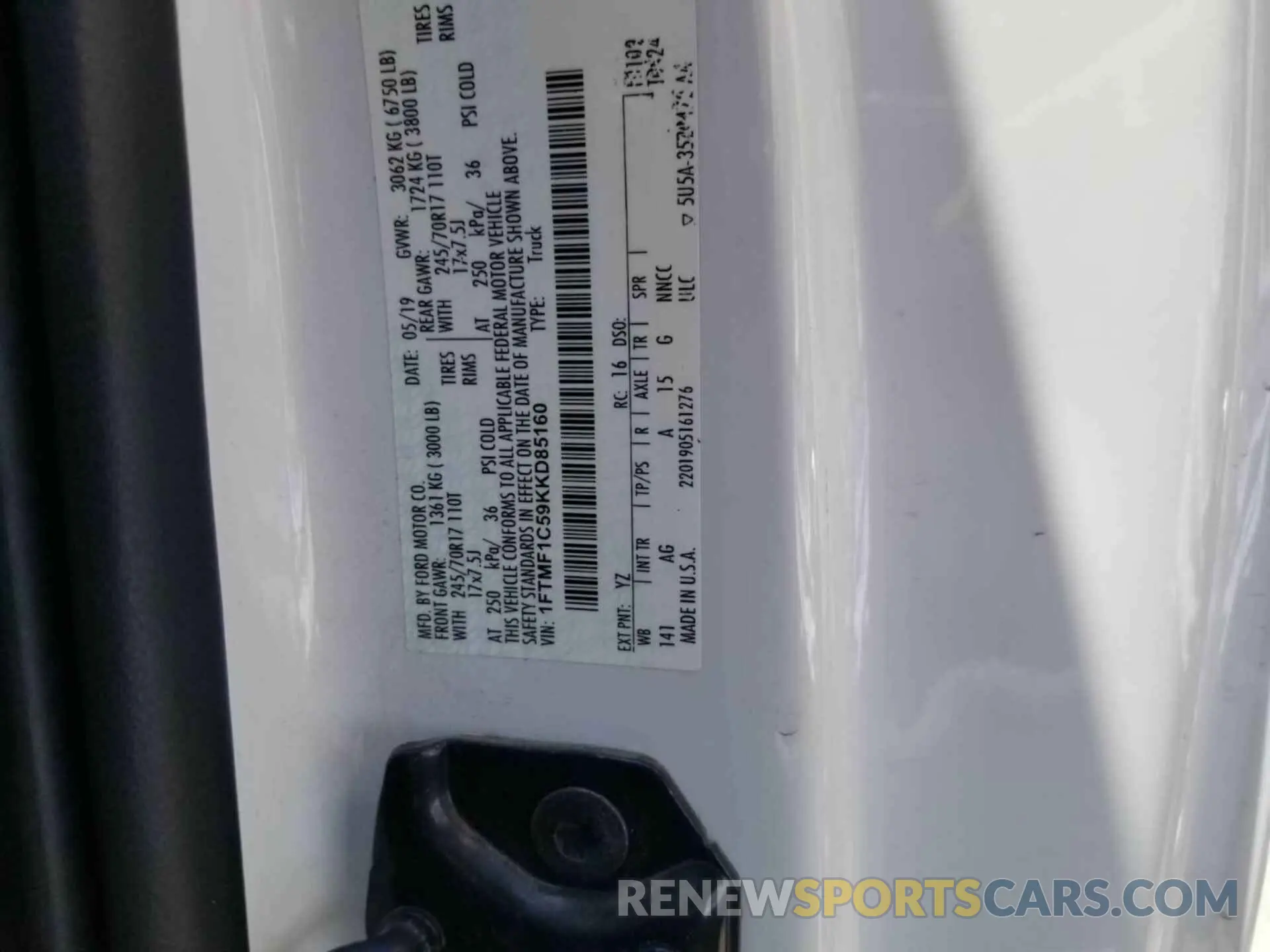 10 fotografías del automóvil dañado 1FTMF1C59KKD85160 FORD F150 2019