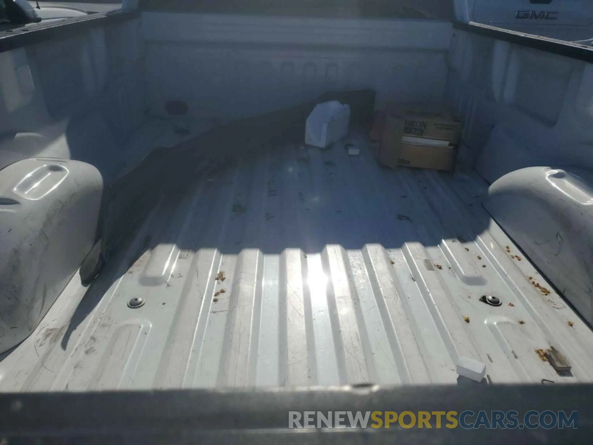 12 fotografías del automóvil dañado 1FTMF1CB3KKC98828 FORD F150 2019