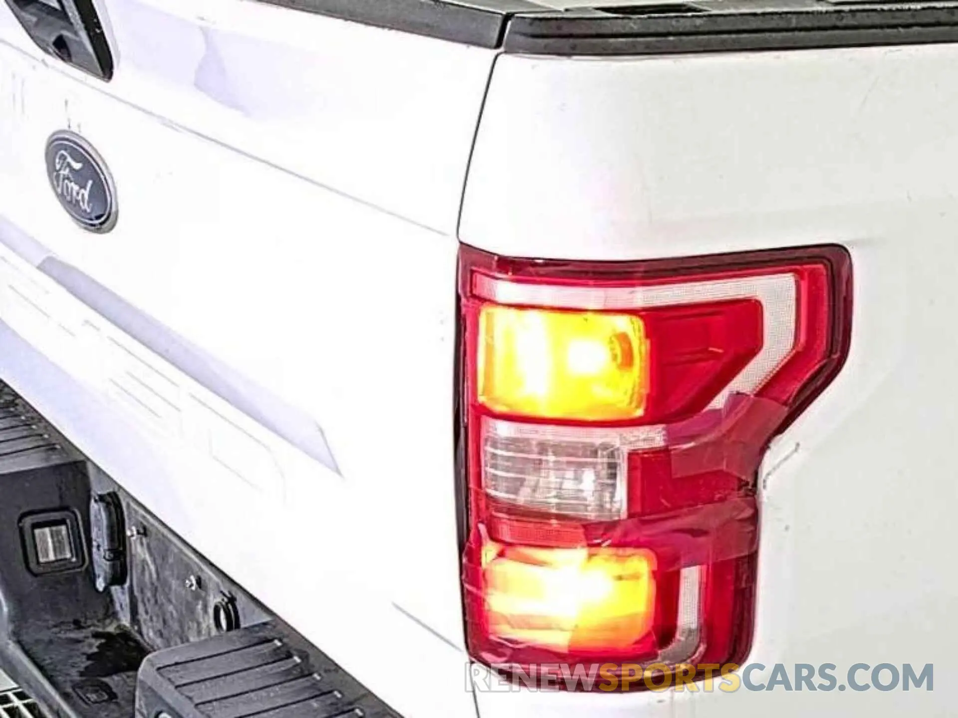 26 fotografías del automóvil dañado 1FTMF1CB3KKC98828 FORD F150 2019
