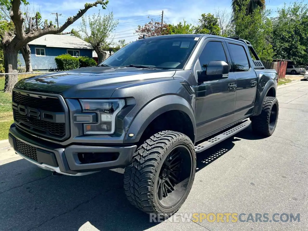 2 fotografías del automóvil dañado 1FTWF1RG2KFA83221 FORD F150 2019