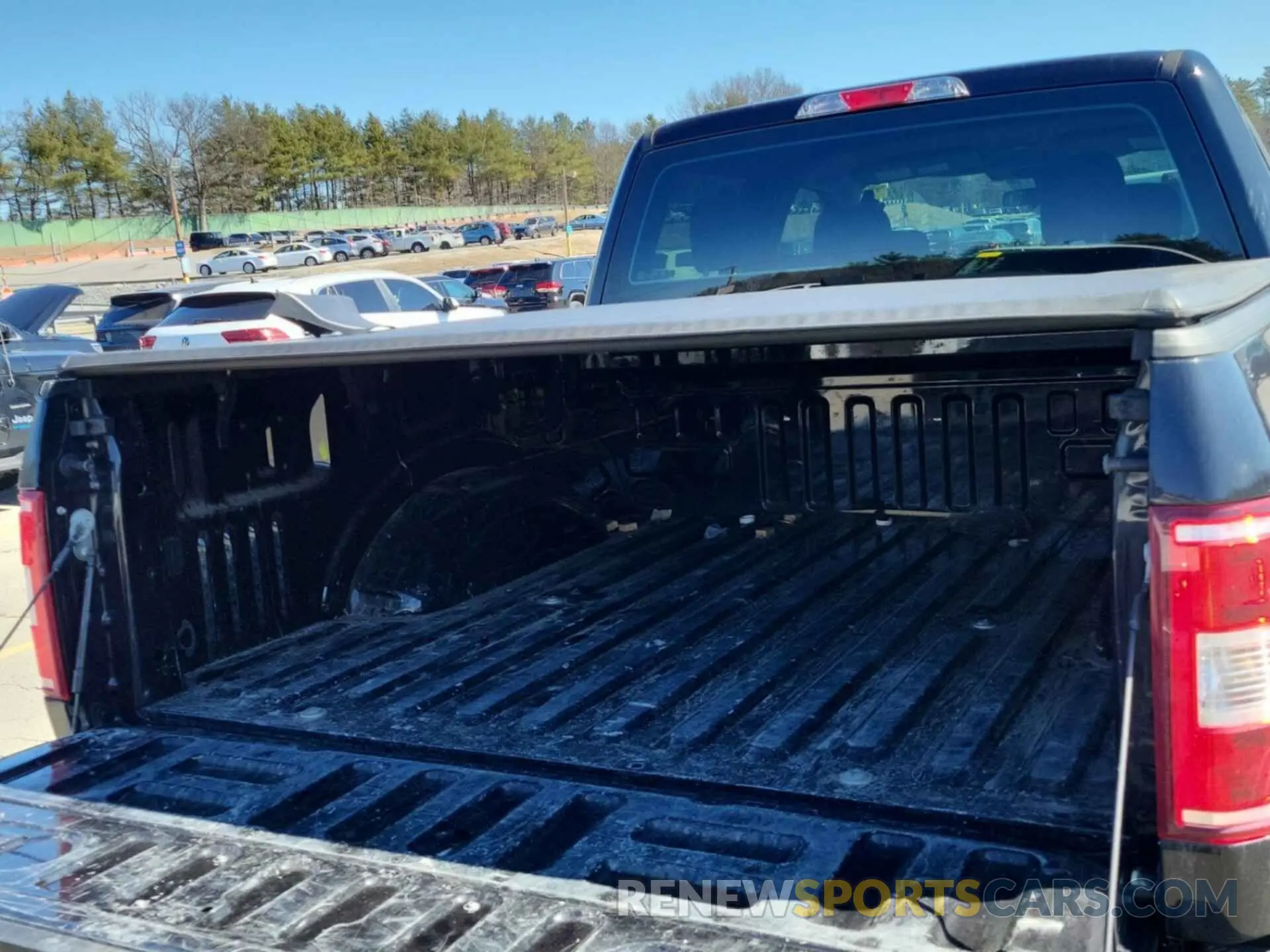 27 fotografías del automóvil dañado 1FTEW1E54LKF30656 FORD F150 2020