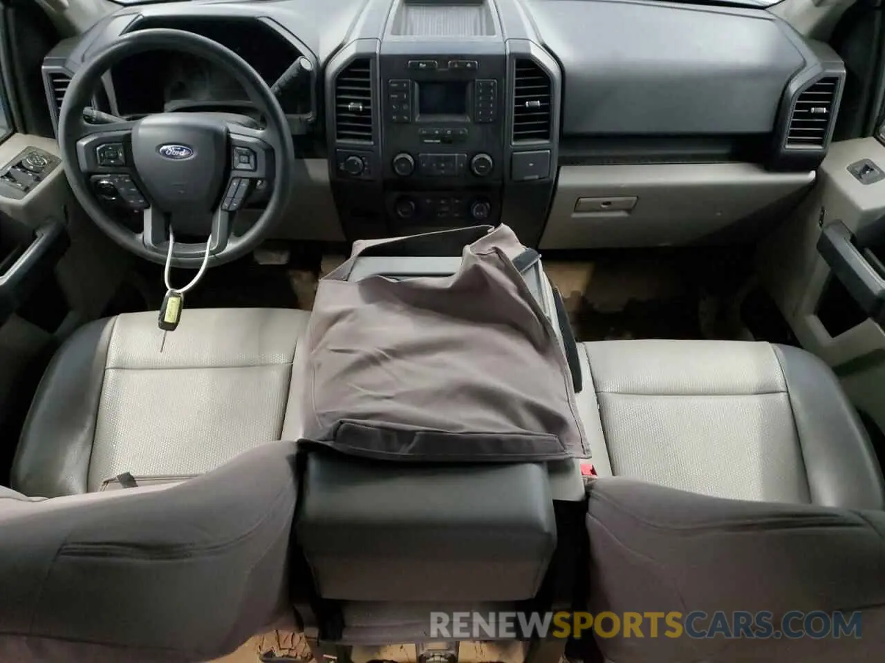 8 fotografías del automóvil dañado 1FTEW1EP2LFB38222 FORD F150 2020