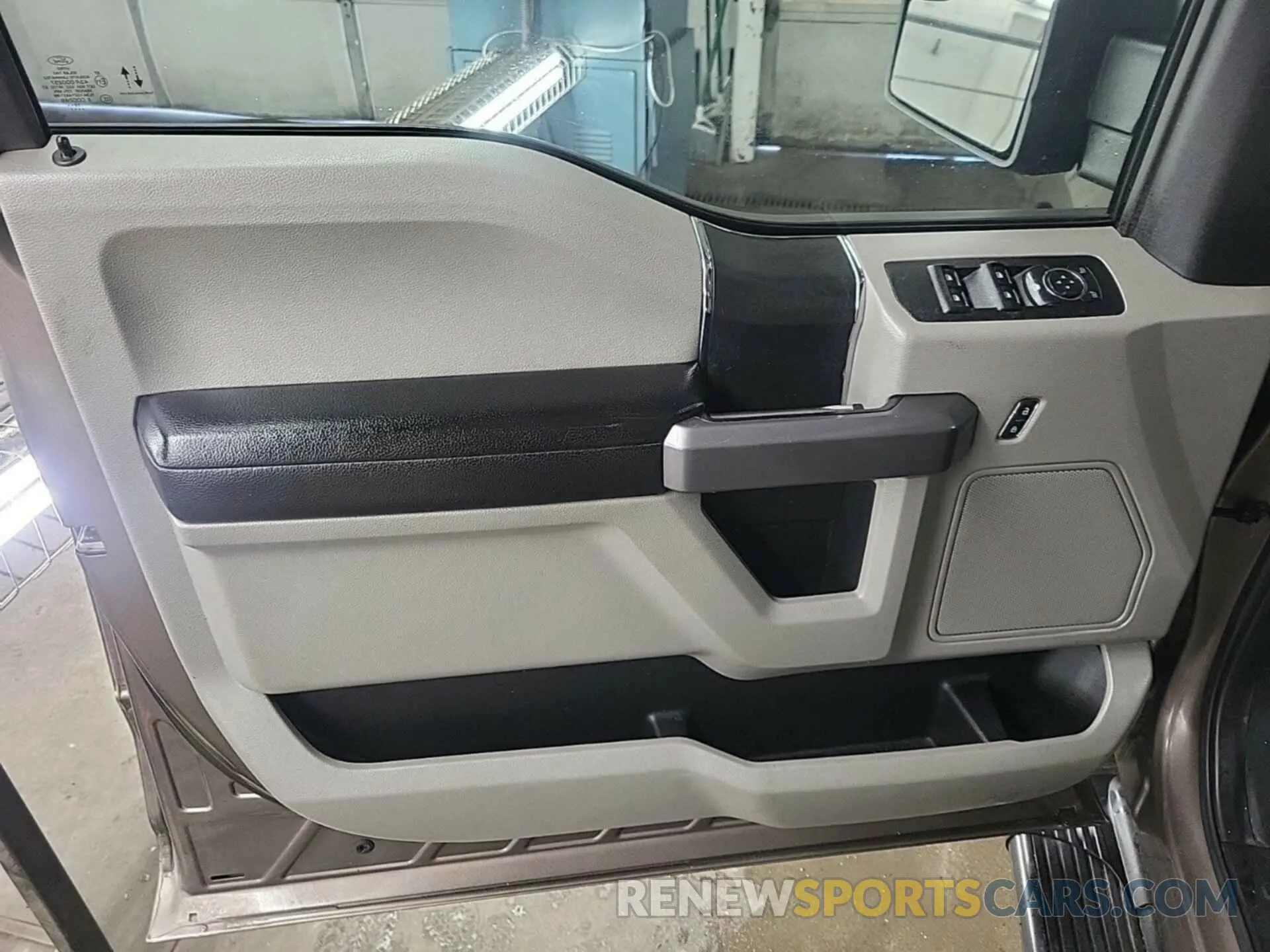 23 fotografías del automóvil dañado 1FTEW1EP3LKD10572 FORD F150 2020
