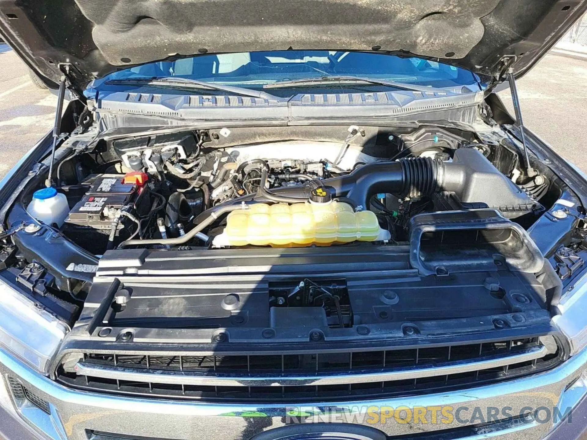 29 fotografías del automóvil dañado 1FTEW1EP3LKD10572 FORD F150 2020