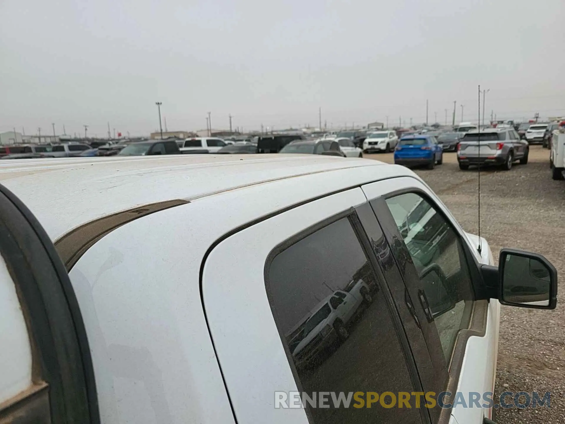 13 fotografías del automóvil dañado 1FTEX1C45LKF05546 FORD F150 2020