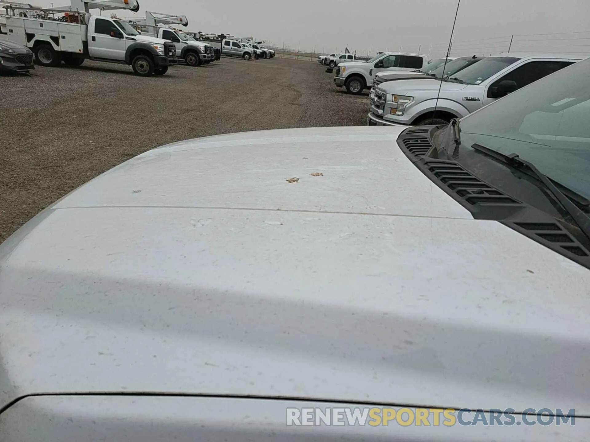2 fotografías del automóvil dañado 1FTEX1C45LKF05546 FORD F150 2020