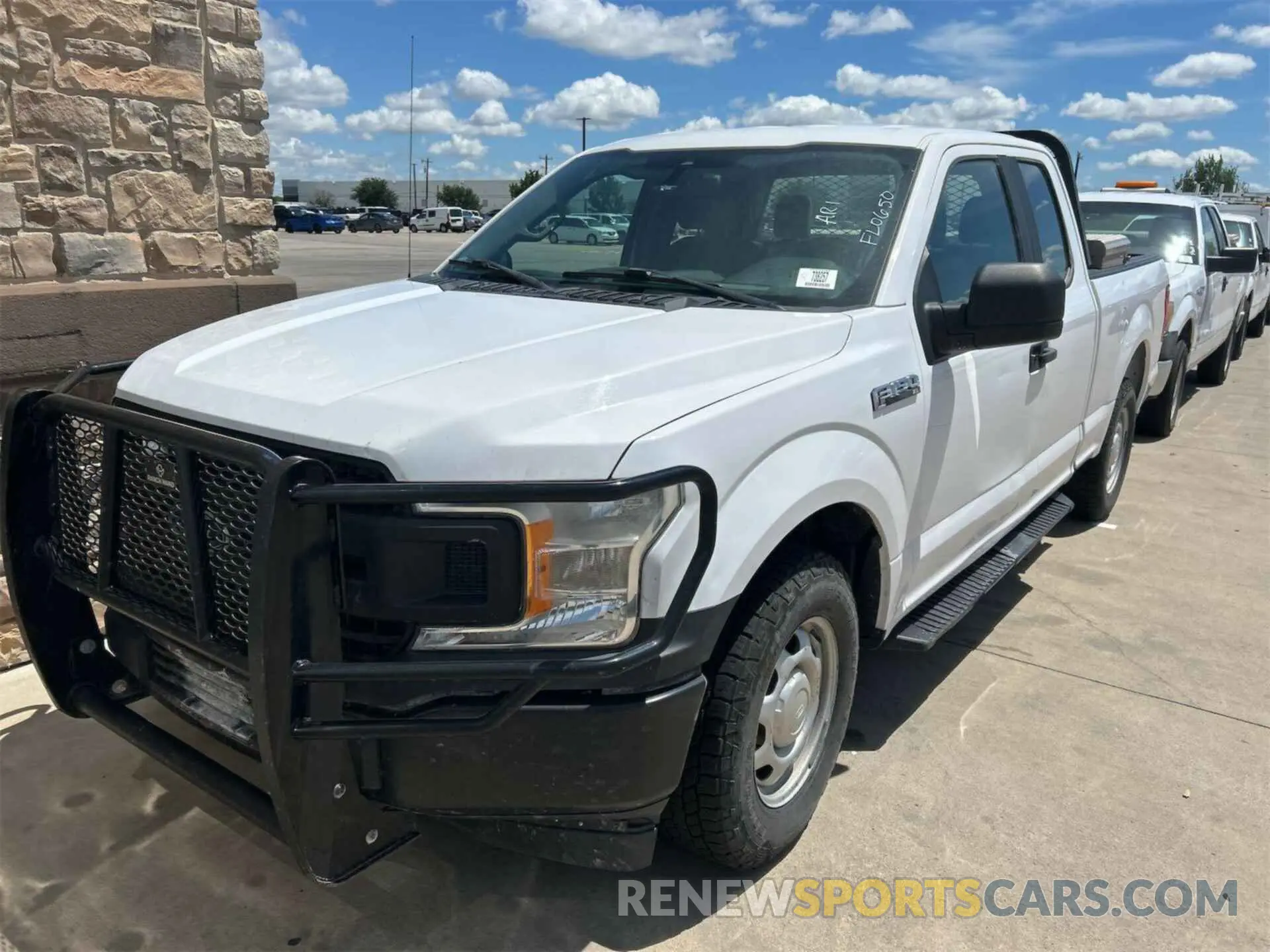 14 fotografías del automóvil dañado 1FTEX1C51LKD82918 FORD F150 2020