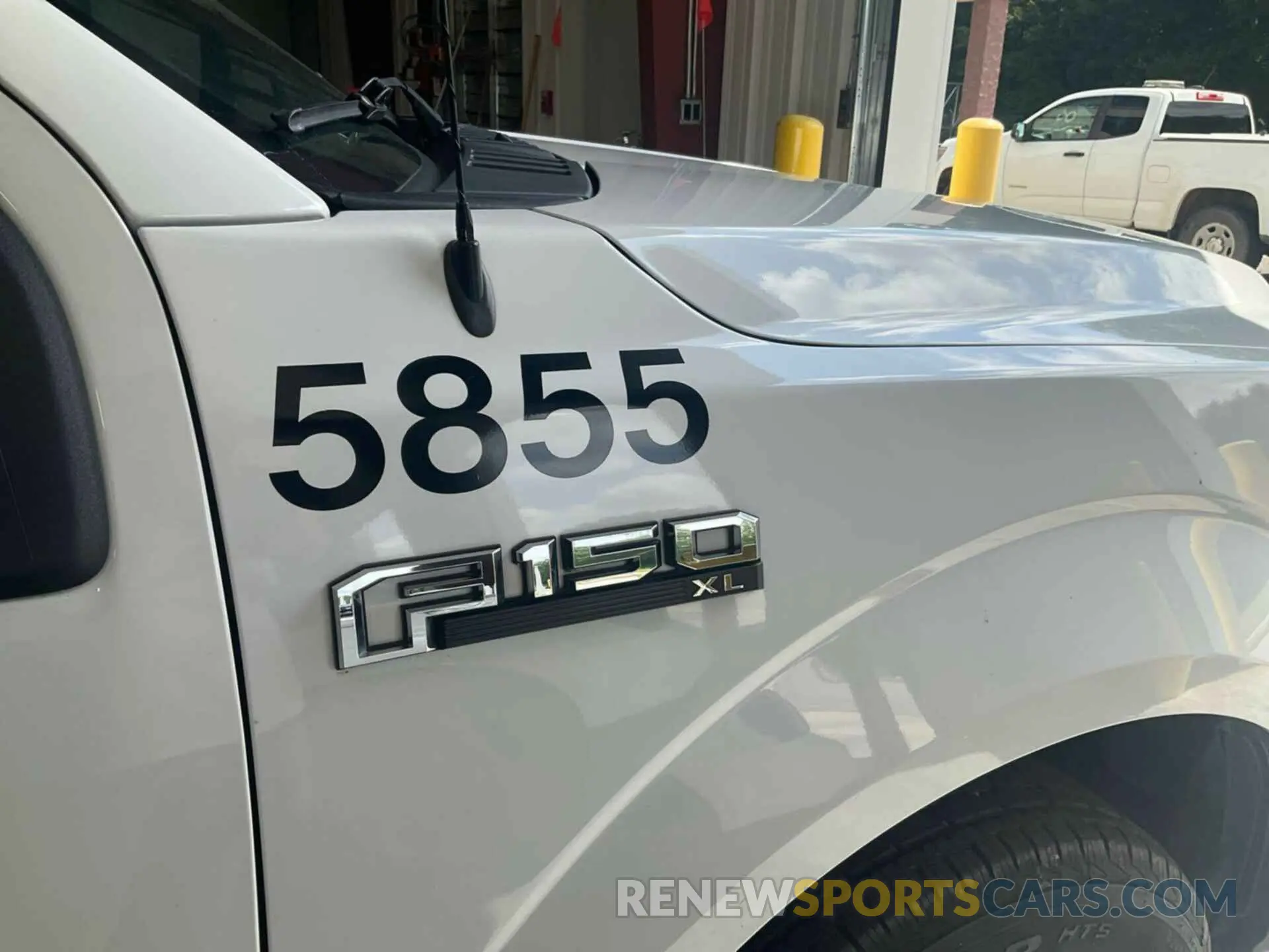 13 fotografías del automóvil dañado 1FTEX1C54LFB35367 FORD F150 2020