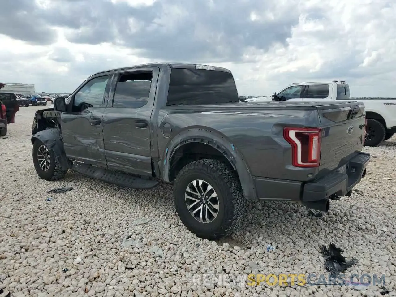 2 fotografías del automóvil dañado 1FTFW1RG5LFA15545 FORD F150 2020
