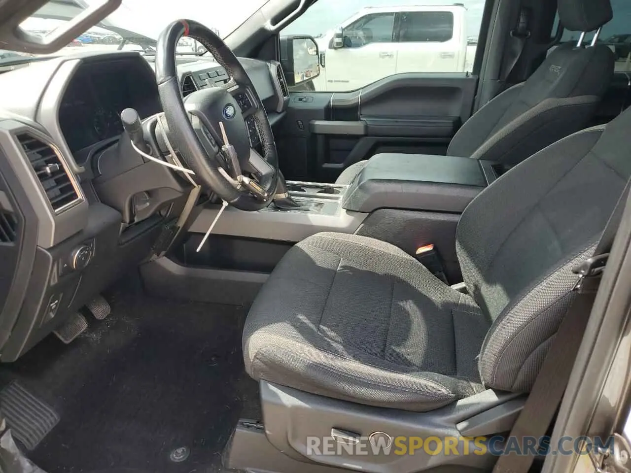7 fotografías del automóvil dañado 1FTFW1RG5LFA15545 FORD F150 2020