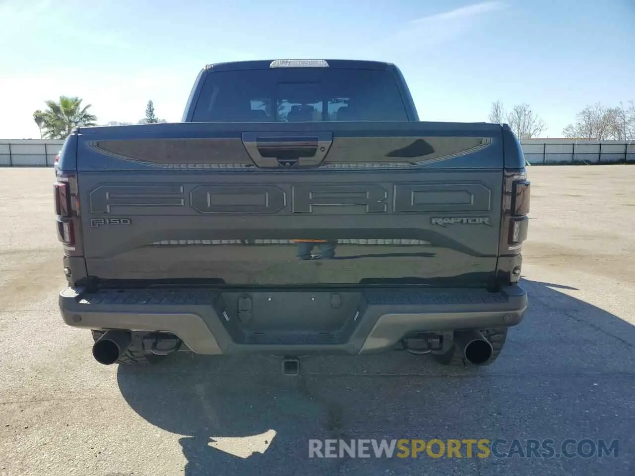 6 fotografías del automóvil dañado 1FTFW1RG5LFB42473 FORD F150 2020