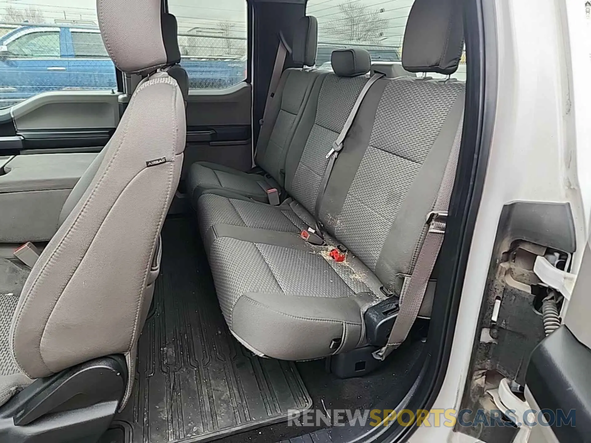 15 fotografías del automóvil dañado 1FTFX1E42LKD57437 FORD F150 2020