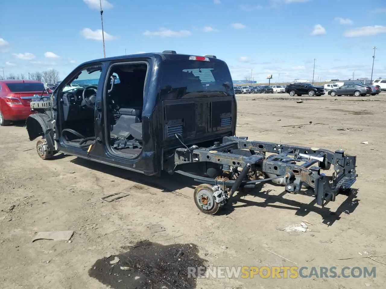 2 fotografías del automóvil dañado 1FTEW1EP1MFA48223 FORD F150 2021