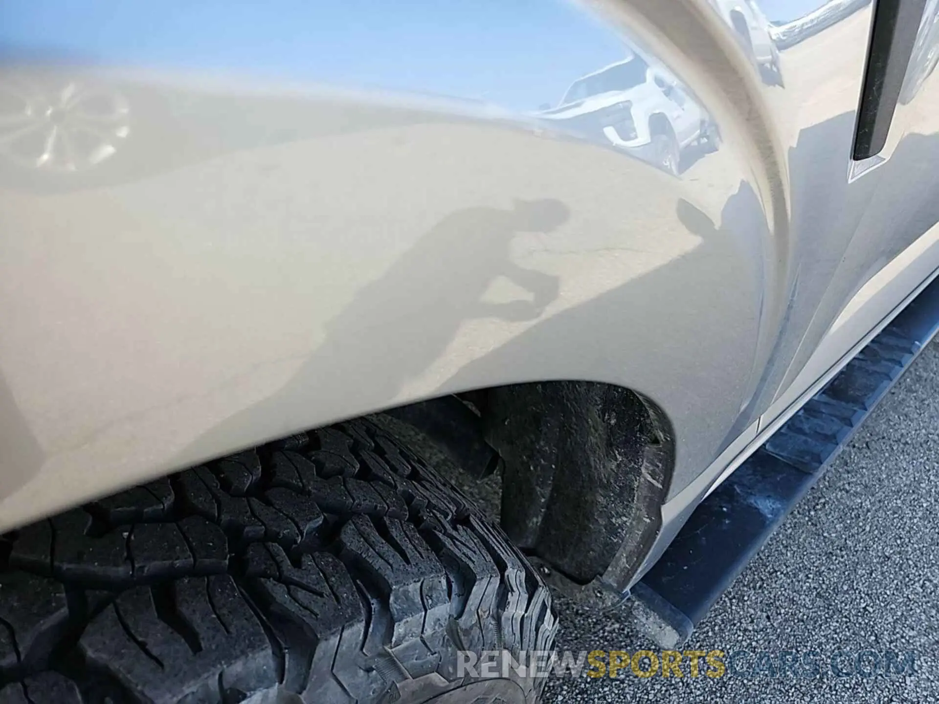 14 fotografías del automóvil dañado 1FTFW1E59MFC46745 FORD F150 2021