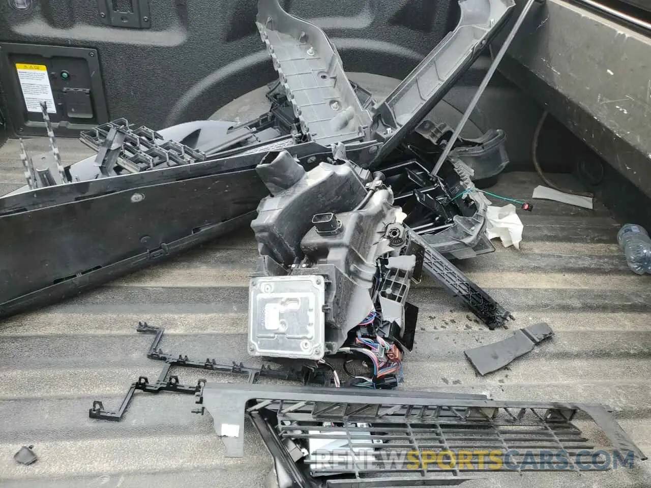 12 fotografías del automóvil dañado 1FTFW1RG9MFC19427 FORD F150 2021
