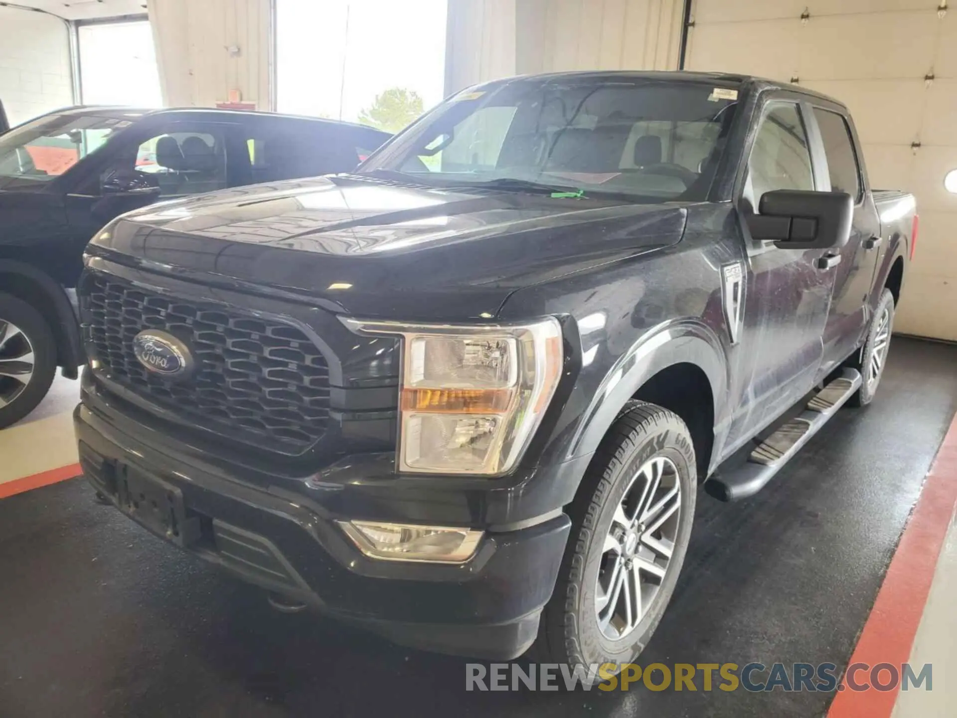 5 fotografías del automóvil dañado 1FTEW1EP6NFA76942 FORD F150 2022