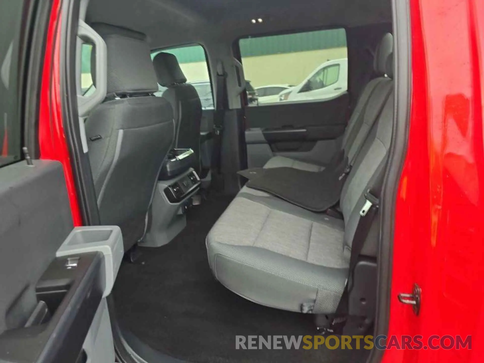 16 fotografías del automóvil dañado 1FTFW1E84NKE17677 FORD F150 2022