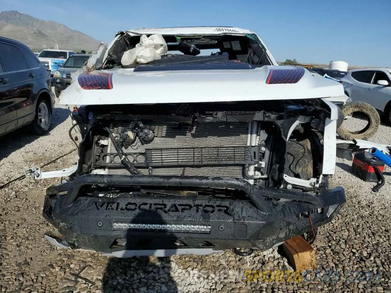 5 fotografías del automóvil dañado 1FTFW1RG7NFB01989 FORD F150 2022