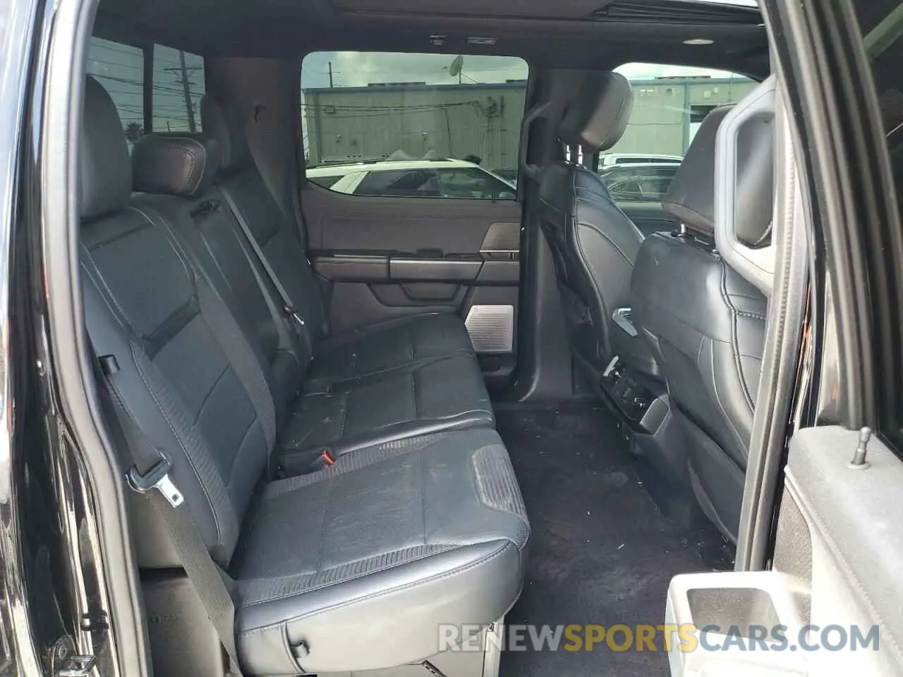 10 fotografías del automóvil dañado 1FTFW1RG9NFA11498 FORD F150 2022