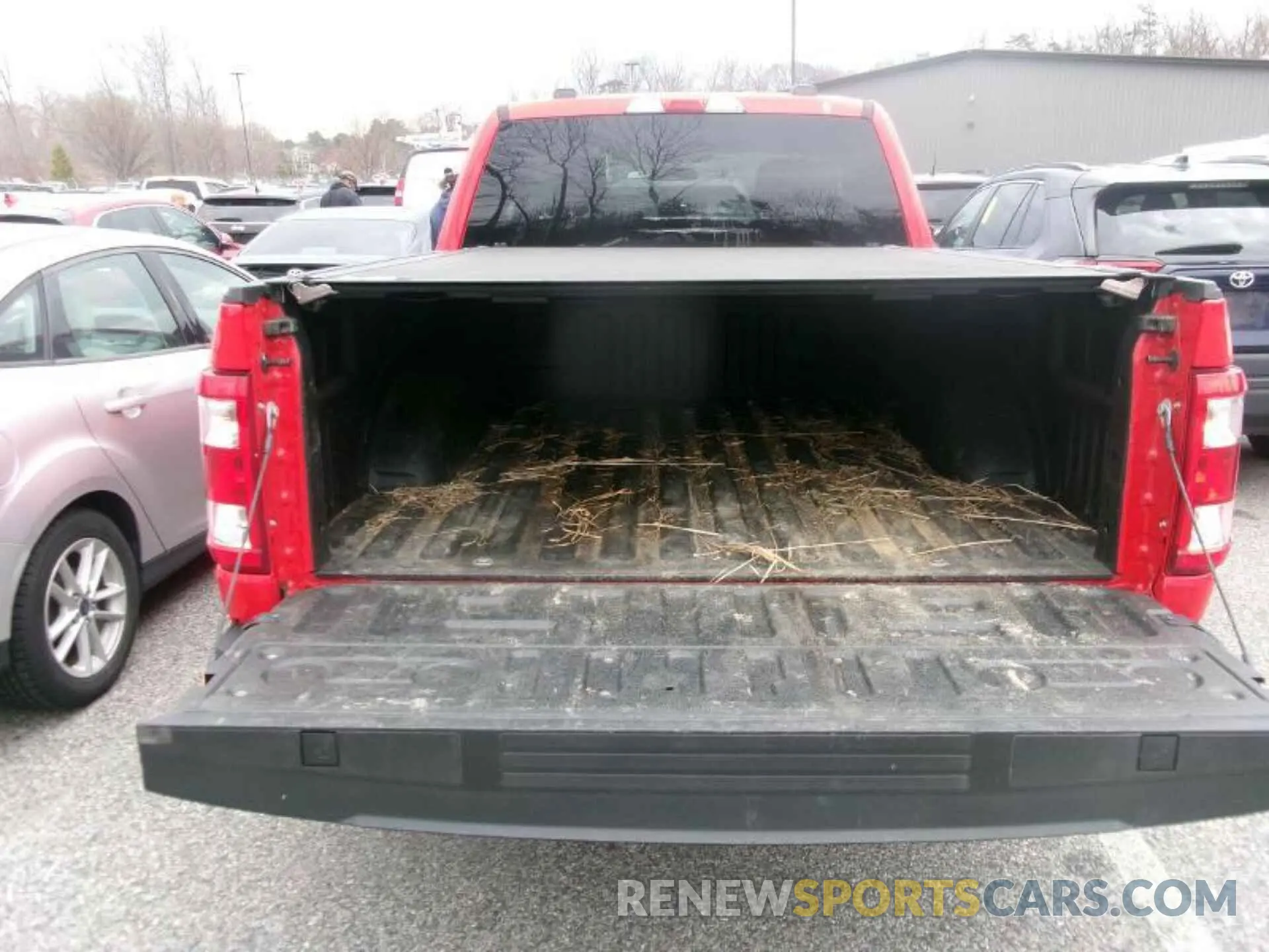 11 fotografías del automóvil dañado 1FTFX1E81NKE18153 FORD F150 2022