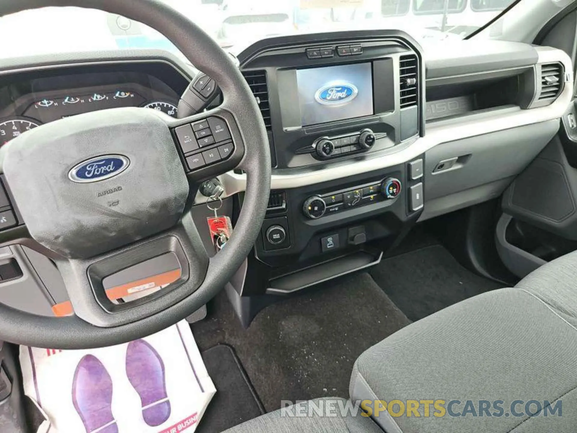 15 fotografías del automóvil dañado 1FTMF1CB4NKE06622 FORD F150 2022