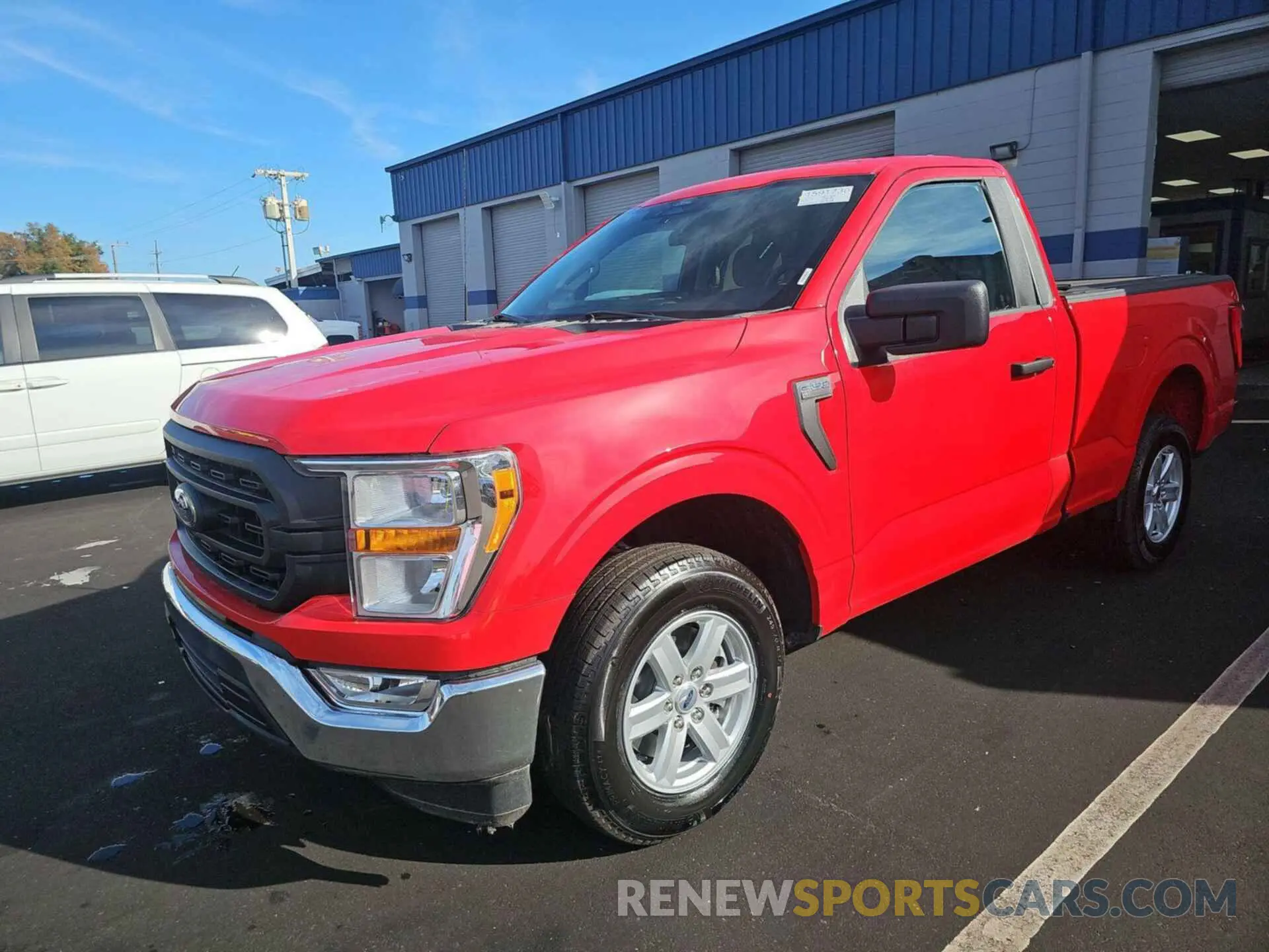 14 fotografías del automóvil dañado 1FTMF1CB5NKE05415 FORD F150 2022