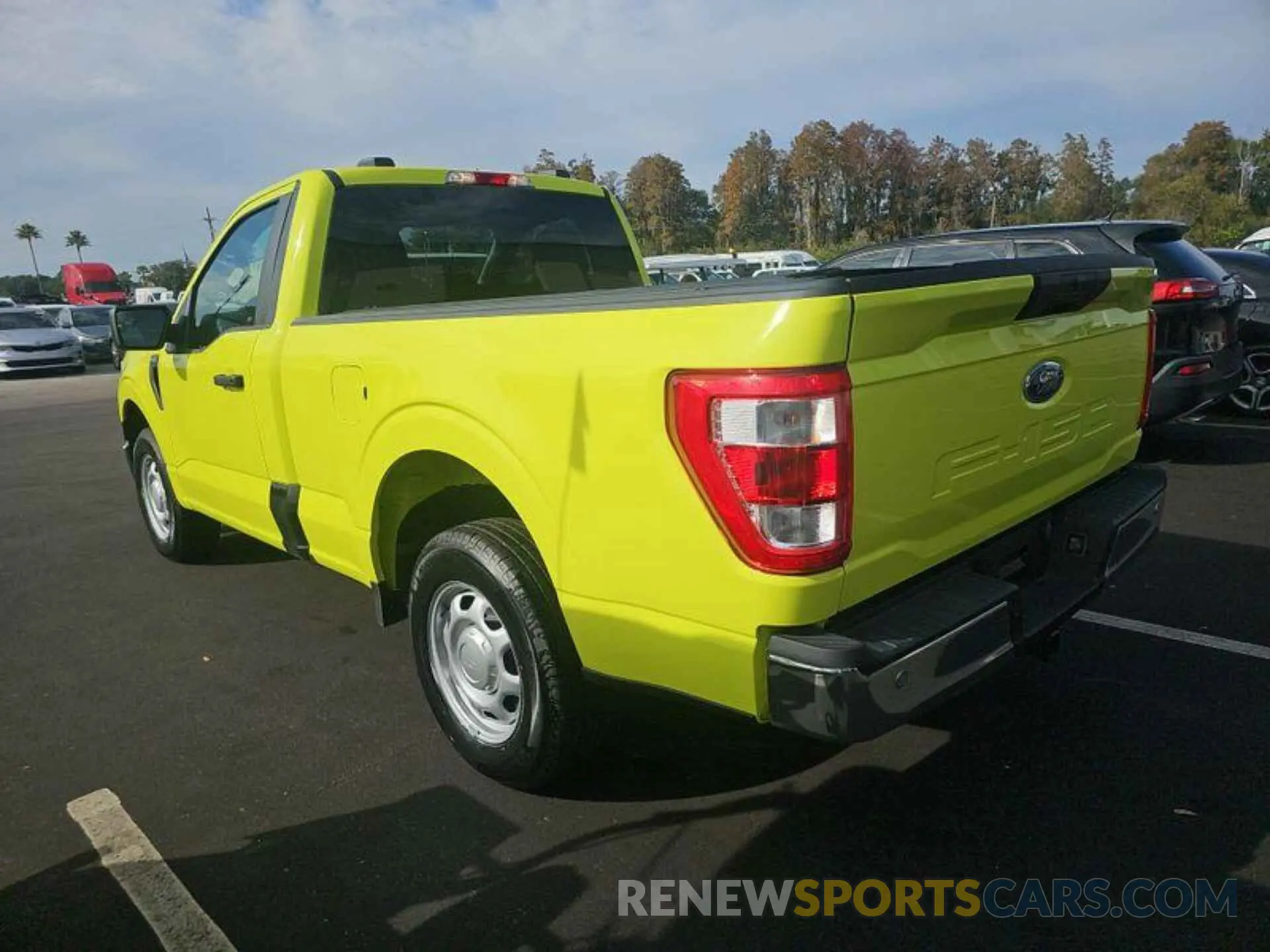 6 fotografías del automóvil dañado 1FTMF1CB8NKE04968 FORD F150 2022