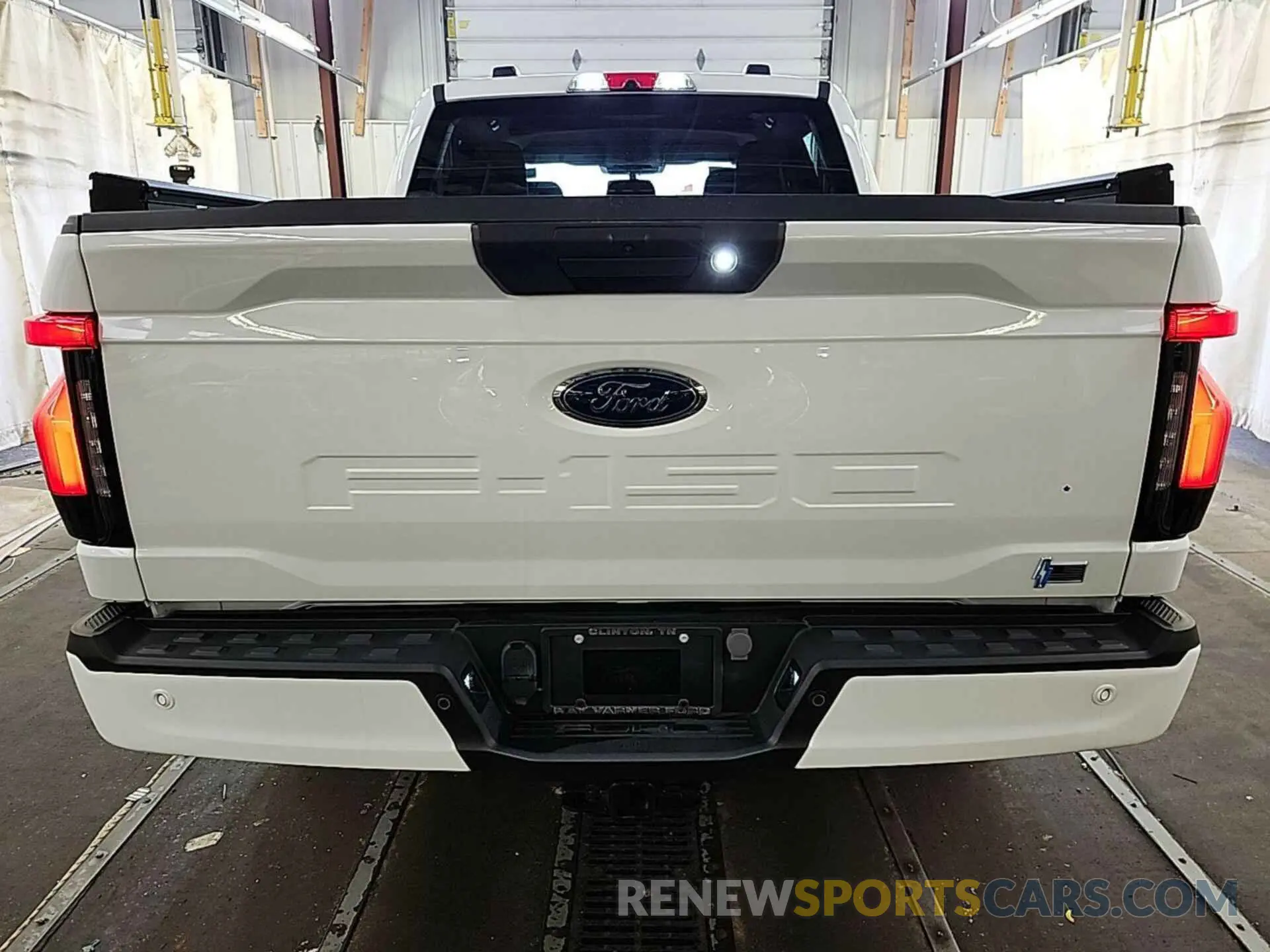 22 fotografías del automóvil dañado 1FT6W1EV9PWG31047 FORD F150 2023