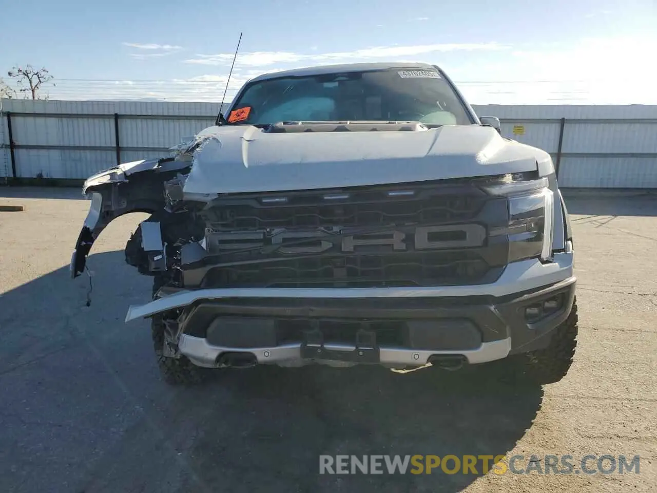 5 fotografías del automóvil dañado 1FTFW1RG9RFA65096 FORD F150 2024