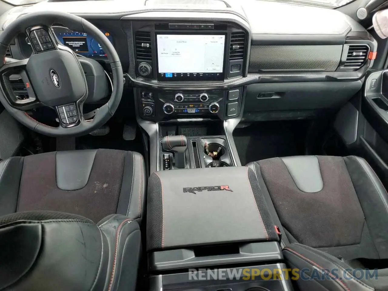 8 fotografías del automóvil dañado 1FTFW1RJ8RFB86438 FORD F150 2024