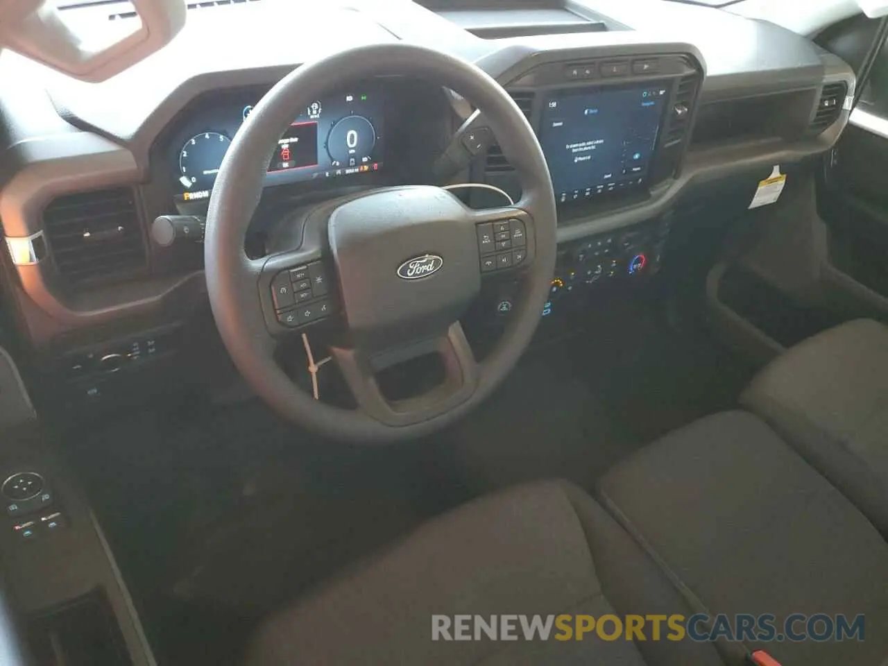 8 fotografías del automóvil dañado 1FTMF1K50RKD70381 FORD F150 2024
