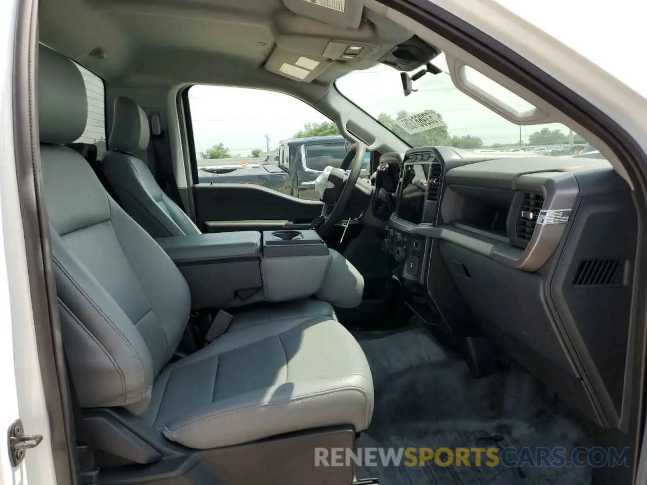10 fotografías del automóvil dañado 1FTMF1KP2RKE56518 FORD F150 2024
