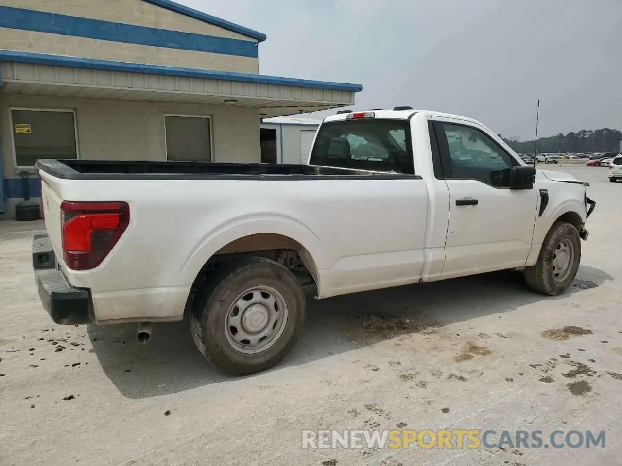 3 fotografías del automóvil dañado 1FTMF1KP6RKE54044 FORD F150 2024